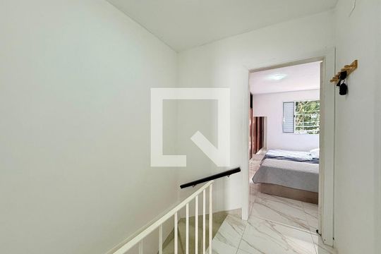 Corredor Quartos de casa para alugar com 4 quartos, 160m² em Chácara Santo Antônio (zona Sul), São Paulo