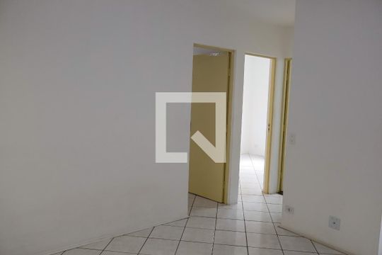 Apartamento à venda com 2 quartos, 48m² em Ayrosa, Osasco