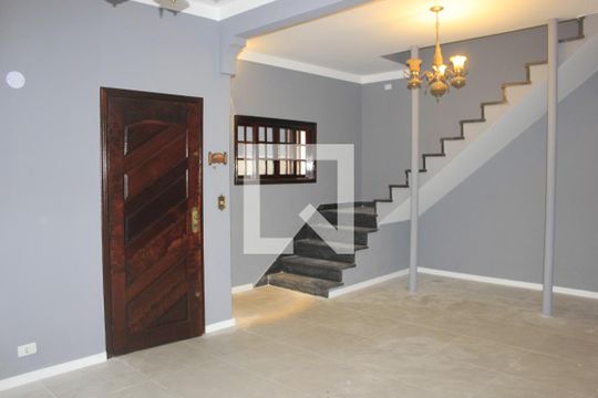 Sala de casa à venda com 3 quartos, 210m² em Parque Goncalves Junior, Guarulhos