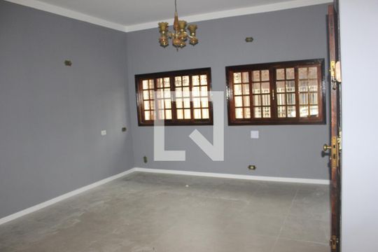 Sala de casa à venda com 3 quartos, 210m² em Parque Goncalves Junior, Guarulhos