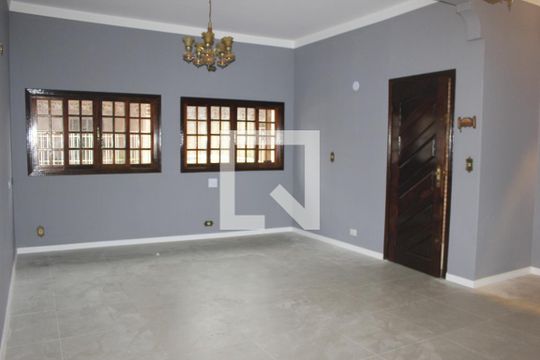 Sala de casa à venda com 3 quartos, 210m² em Parque Goncalves Junior, Guarulhos