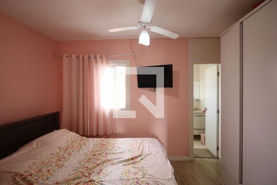Quarto 1 Suite 1 de casa de condomínio para alugar com 2 quartos, 151m² em Vila Marari, São Paulo