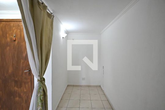 Quarto de casa para alugar com 1 quarto, 30m² em Jardim Maria Virginia, São Paulo