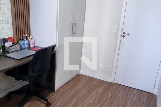 Quarto de apartamento à venda com 3 quartos, 81m² em Centro, Diadema