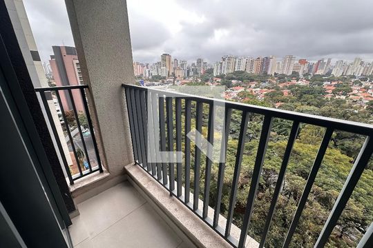 Varanda de kitnet/studio para alugar com 1 quarto, 24m² em Brooklin, São Paulo