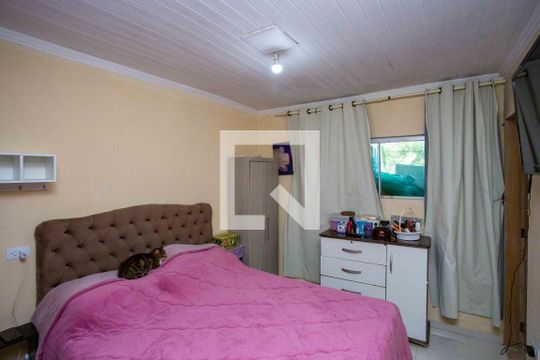 Quarto Suite 1 de casa à venda com 4 quartos, 650m² em Sete Praias, Diadema