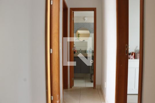 Hall de apartamento para alugar com 3 quartos, 76m² em Parque Amazonia, Goiânia