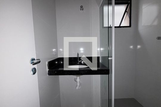 Banheiro de apartamento para alugar com 1 quarto, 40m² em Vila Prudente, São Paulo