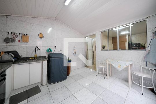 Cozinha e Área de Serviço de casa à venda com 3 quartos, 90m² em Vila Dalila, São Paulo