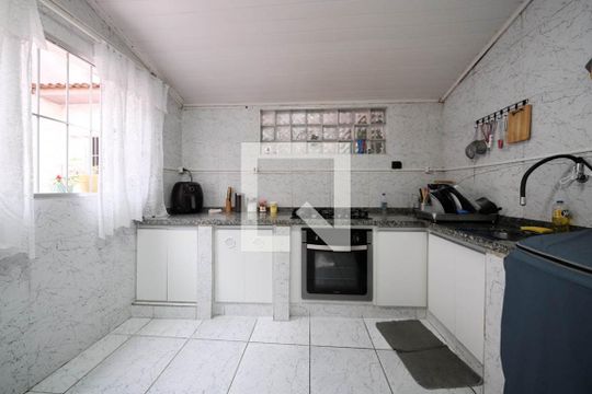 Cozinha e Área de Serviço de casa à venda com 3 quartos, 90m² em Vila Dalila, São Paulo