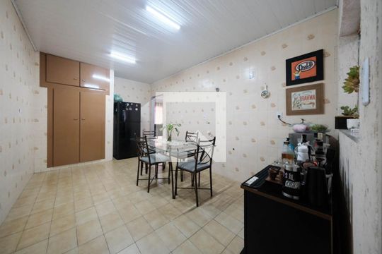 Cozinha e Área de Serviço de casa à venda com 3 quartos, 90m² em Vila Dalila, São Paulo