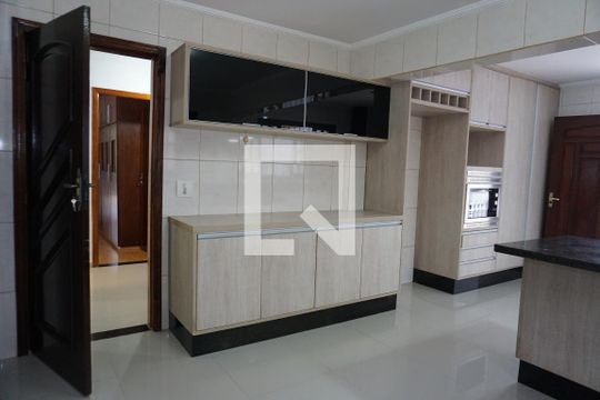 Cozinha de casa para alugar com 4 quartos, 220m² em Jardim Recanto da Fonte, Embu das Artes