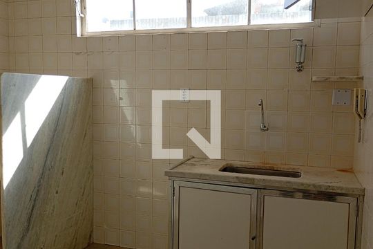 Apartamento para alugar com 3 quartos, 95m² em Centro, Juiz de Fora