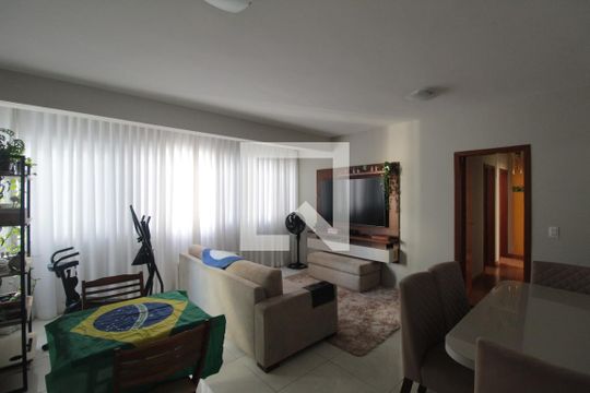 Apartamento à venda com 3 quartos, 112m² em Castelo, Belo Horizonte