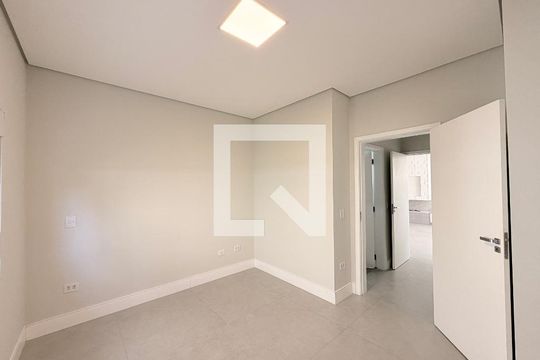Casa de Condomínio à venda com 4 quartos, 239m² em Vale Azul, Jundiaí
