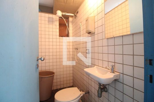 Lavabo 2 de casa para alugar com 3 quartos, 238m² em Vila Nova Caledonia, São Paulo