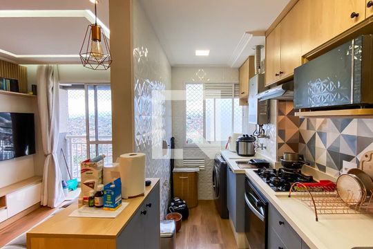Cozinha  de apartamento à venda com 2 quartos, 46m² em Jardim Brasilia, São Paulo