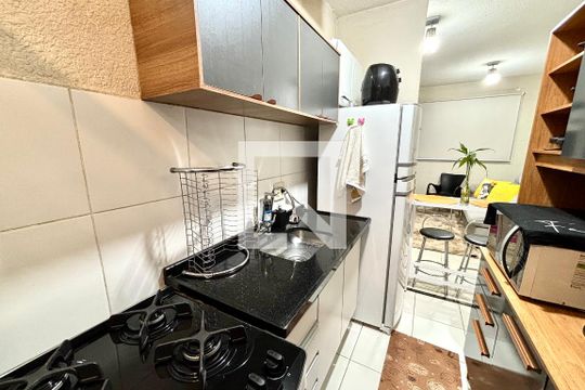 Cozinha de apartamento à venda com 2 quartos, 40m² em São Pedro, Osasco