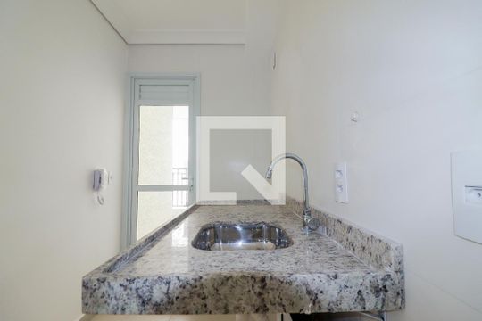 Sala/Cozinha/Área de Serviço de apartamento à venda com 2 quartos, 59m² em Vila Bandeirantes, São Paulo