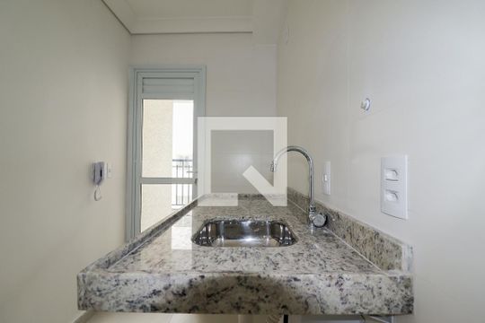 Sala/Cozinha/Área de Serviço de apartamento à venda com 2 quartos, 59m² em Vila Bandeirantes, São Paulo