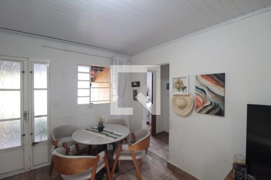 Sala de casa à venda com 2 quartos, 368m² em Glória, Belo Horizonte