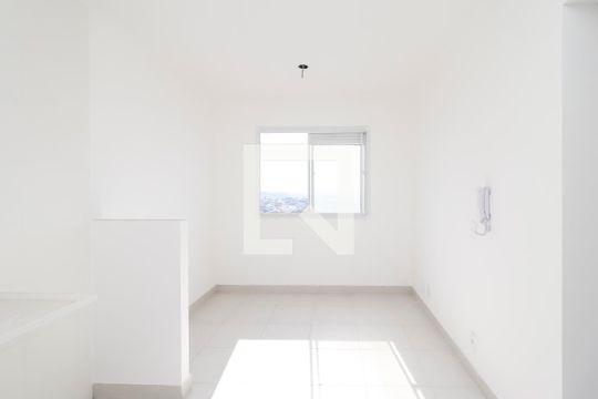 Sala/Cozinha de apartamento à venda com 2 quartos, 33m² em Fazenda Aricanduva, São Paulo