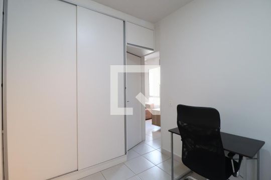 Quarto 1 de apartamento para alugar com 2 quartos, 55m² em Novo Mundo, Uberlândia