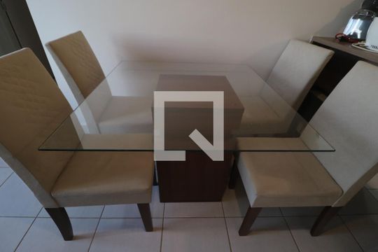 Sala de apartamento para alugar com 2 quartos, 55m² em Novo Mundo, Uberlândia