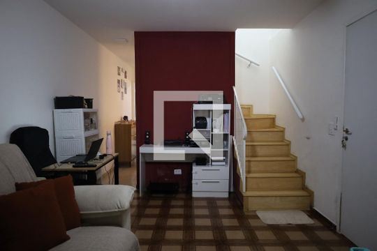 Sala de casa à venda com 3 quartos, 120m² em Cupecê, São Paulo