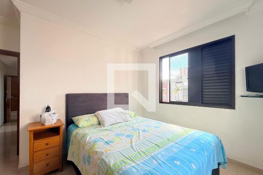 Suite de apartamento à venda com 4 quartos, 115m² em Coração Eucarístico, Belo Horizonte