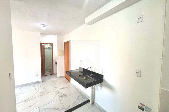 Cozinha de apartamento para alugar com 2 quartos, 33m² em Lageado, Ferraz de Vasconcelos