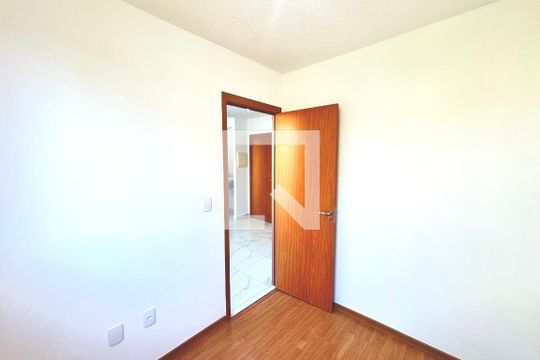 Quarto 1 de apartamento para alugar com 2 quartos, 33m² em Lageado, Ferraz de Vasconcelos