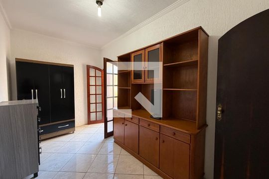 Quarto 1 de casa à venda com 3 quartos, 200m² em Parque Cidade Jardim II, Jundiaí