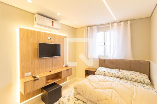 Quarto 2 de apartamento para alugar com 2 quartos, 50m² em Jardim Guiomar, Carapicuíba
