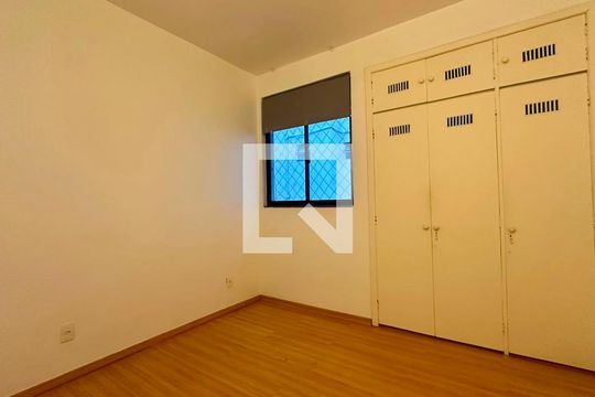 Quarto  de apartamento à venda com 3 quartos, 200m² em Santa Lúcia, Belo Horizonte