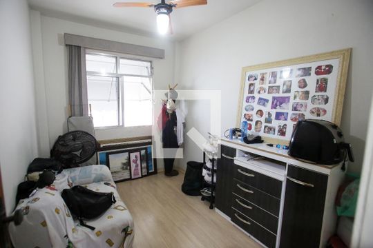 Quarto 2 de apartamento à venda com 4 quartos, 73m² em Tanque, Rio de Janeiro