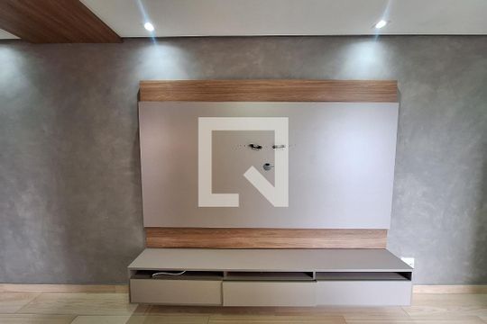 Sala  de apartamento para alugar com 2 quartos, 54m² em Jardim, Santo André