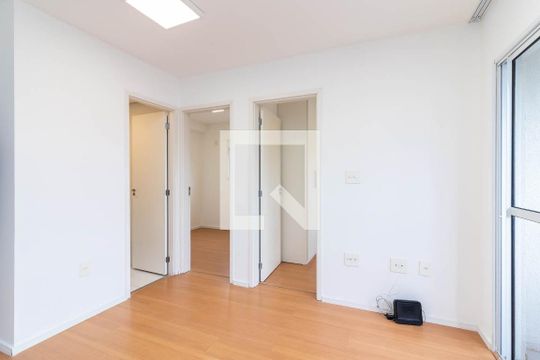 Sala de apartamento para alugar com 2 quartos, 40m² em Parada Inglesa, São Paulo