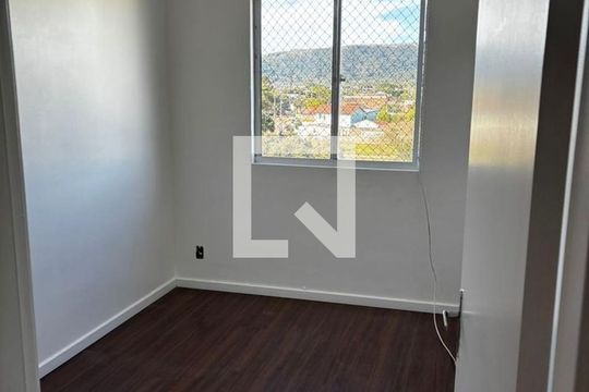 Quarto 1 de apartamento para alugar com 2 quartos, 49m² em Restinga, Porto Alegre