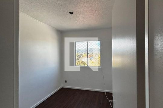 Quarto 1 de apartamento para alugar com 2 quartos, 49m² em Restinga, Porto Alegre