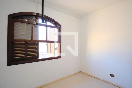 Quarto 2 de casa à venda com 3 quartos, 126m² em Vila Carrão, São Paulo