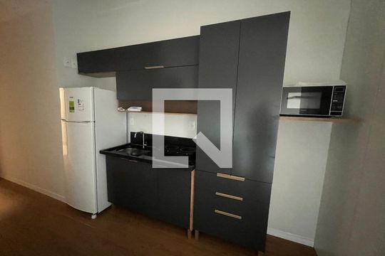 Sala/cozinha de kitnet/studio para alugar com 1 quarto, 29m² em Cascatinha, Juiz de Fora