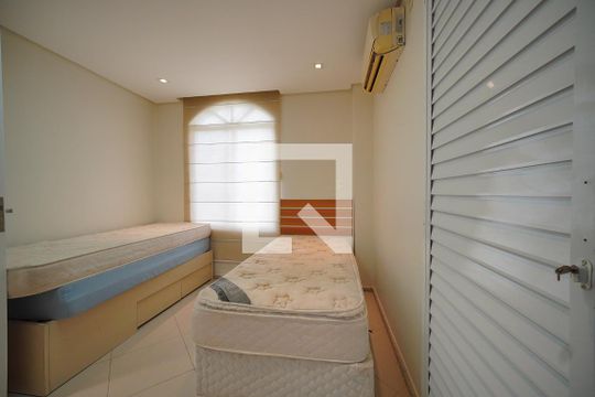 Quarto de Serviço de casa para alugar com 5 quartos, 350m² em Jardim Atlântico, Florianópolis
