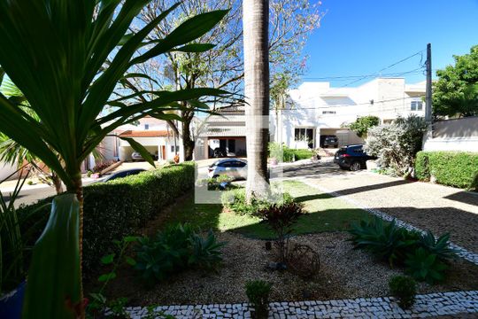 Sala - Vista de casa de condomínio à venda com 3 quartos, 388m² em Jardim do Sol, Campinas