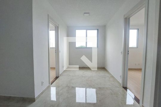 Sala de apartamento para alugar com 2 quartos, 34m² em Jardim São Luís, São Paulo