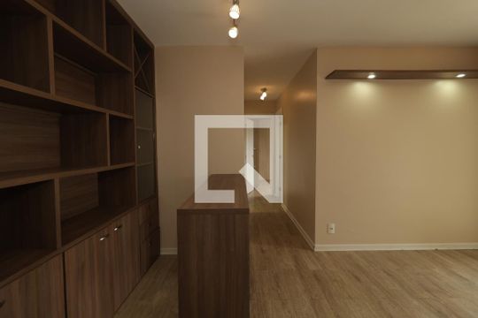 Sala de apartamento à venda com 2 quartos, 68m² em Ipiranga, São Paulo
