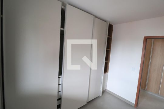 Quarto 1 de apartamento para alugar com 3 quartos, 95m² em Cazeca, Uberlândia