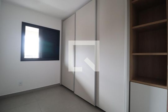 Quarto 1 de apartamento para alugar com 3 quartos, 95m² em Cazeca, Uberlândia