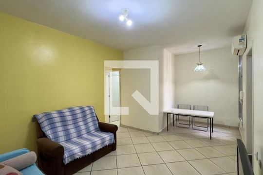 Sala de apartamento para alugar com 3 quartos, 73m² em Centro Histórico, Porto Alegre