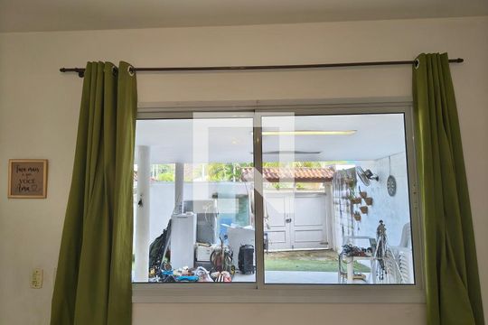 Casa de Condomínio para alugar com 4 quartos, 400m² em Jacarepaguá, Rio de Janeiro